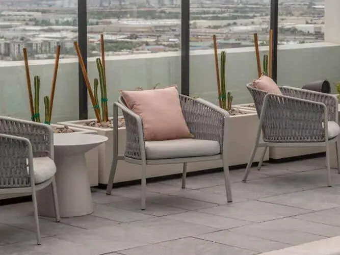 Apartment Boulevard Modern Highrise Stu Sky Pool Parking Gym 08 *